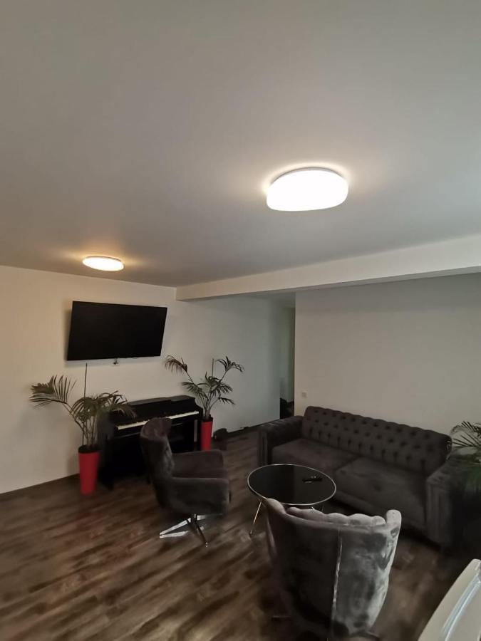 B&P Apartments Mamaia Nord 5 Navodari Bagian luar foto