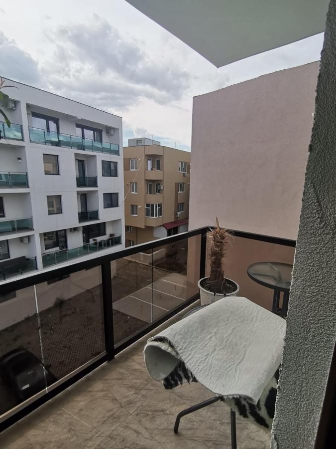B&P Apartments Mamaia Nord 5 Navodari Bagian luar foto