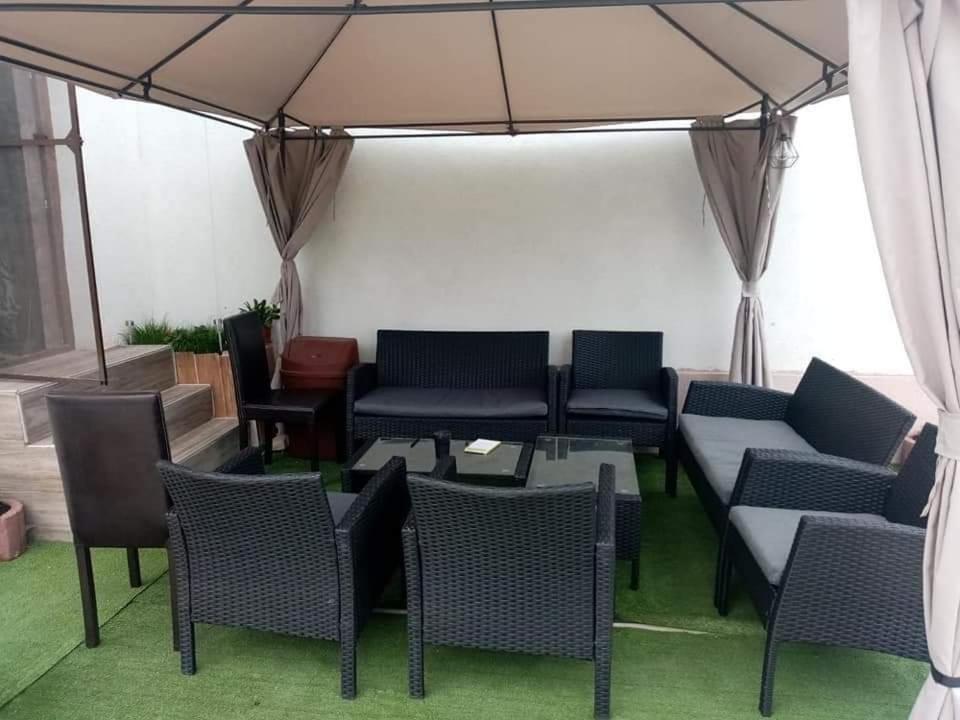 B&P Apartments Mamaia Nord 5 Navodari Bagian luar foto